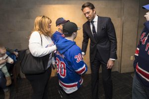 Peter and his family visit Henrik post a game in locker room at MSG!