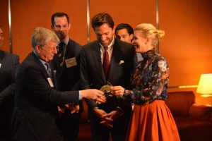 Henrik & Therese received the Dolphin award from the Wealth & Value Initiative at their Sports Dinner in New York City on November 29th 2017