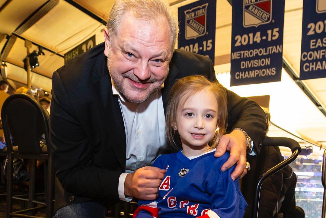 March 29th 2019: Final night in Henrik’s Crease of the NYR season. Garden of Dreams families met ’94 NYR Esa Tikkanen and cheered on the NYR to a victory at MSG.